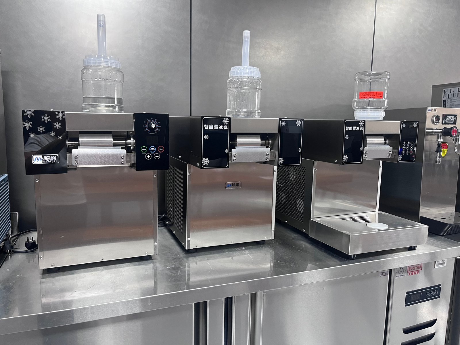 98d0d27f87cd3889293f9b37f3eb820d